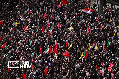 مراسم وداع با رهبر شهید انقلاب در مصلای تهران _ ۵
